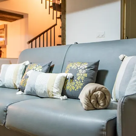 Charming Duplex Near Chateau Wifi Netflix Apartman