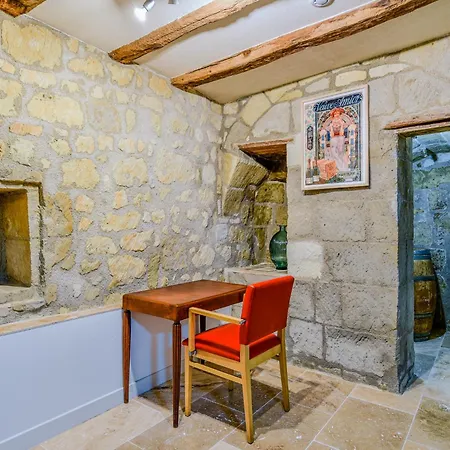 Charming Duplex Near Château Wifi Netflix *